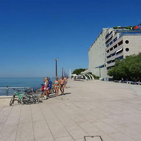 Hama Mobilehome Grado Holiday home